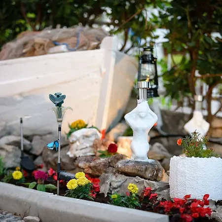 Lucija Trogir