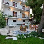 Lucija Trogir